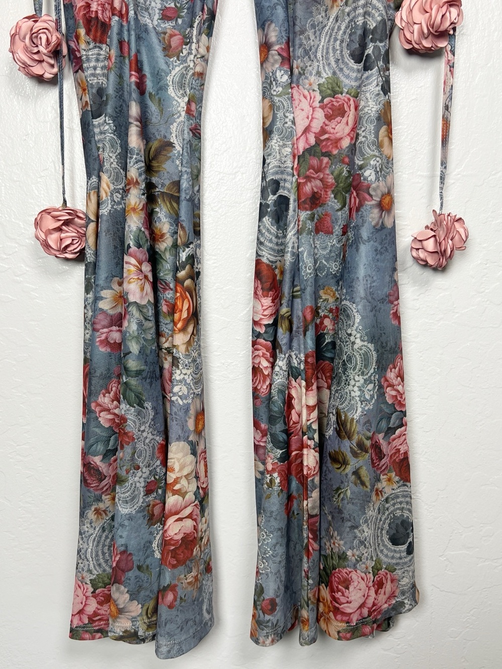 DOLLS KILL Current Mood Women’s Size 3X Floral Mesh Balcony Serenade Flare Pants - Picture 5 of 12